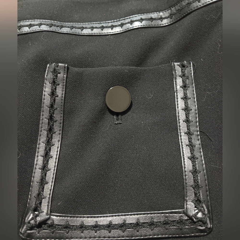 Karl Lagerfeld Mini Skirt Women Black Sz8‎ Patch Pockets Zip Closure - Picture 3 of 13